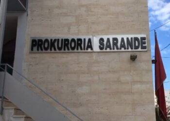 Prokuroria e Sarandës sekuestron hotel e ndërtim pa leje në Ksamil; heton 'ndërtim të paligjshëm' e 'shpërdorim detyre'
