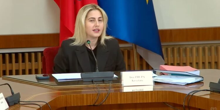 Rama ndez debatin te Kultura; Zhupa përmend dosjet e SPAK-ut dhe librin e arkitektëve, socialistët reagojnë