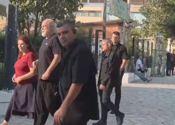 Rama, në takim në Universitetin e Vlorës, zbulon: Parku Aulona do të rikthehet në ambient publik