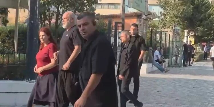 Rama, në takim në Universitetin e Vlorës, zbulon: Parku Aulona do të rikthehet në ambient publik
