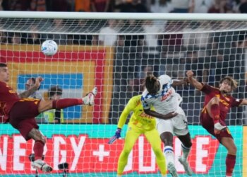 Roma mposht Atalantën me përmbysje spektakolare në frymën e fundit dhe ruan startin perfekt në kampionat