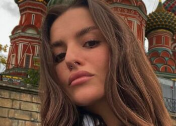 Rrëfimi i artistes ruse pas arratisjes: Më kërcënuan: t'ia vrisnin nënën; u detyrova të merrja pjesë në ekzekutim