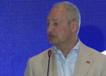 Schieder, raportues në PE: Shqipëria meriton BE; në kohë trazirash duhet të theksojmë vlerën e Europës së bashkuar