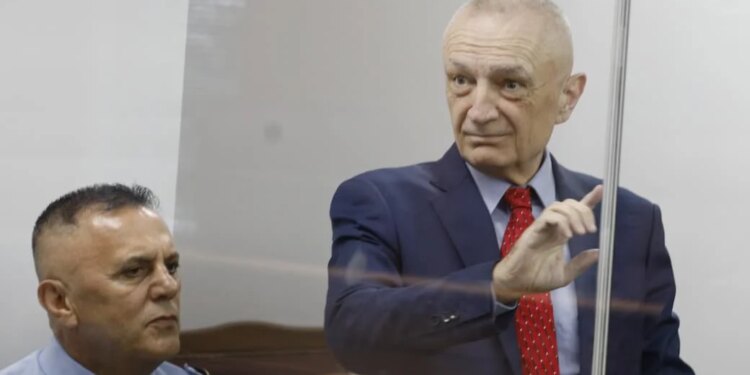 Seanca në Apelin e Posaçëm, Ilir Meta: Nuk kam munguar kurrë në gjyq