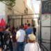 Tensionet te Kryeministria; Policia arreston 13, protestuesit te Komisariati nr. 3: Lironi shqipet!