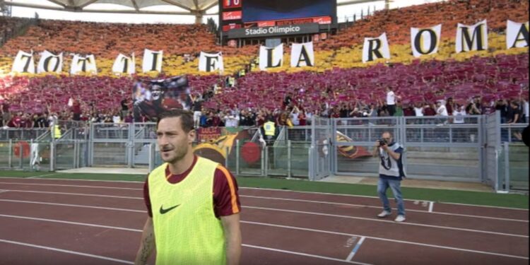 Totti në 50-vjetorin: Do të doja të luaja me Ronaldo; nëse largohem nga Roma, do shkoj te Milani