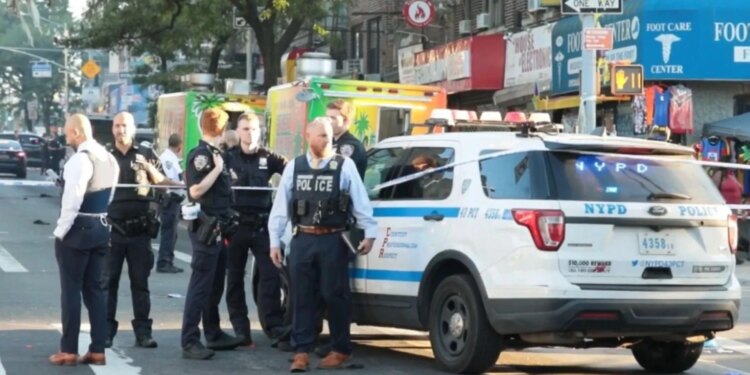 Tre persona plagosen në një sulm me thikë në Brooklyn, njëri në gjendje të rëndë