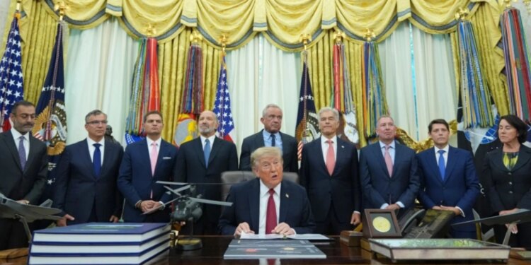 Trump: Goditje nën brez ndaj Britanisë — Do rishikojmë mbështetjen për ishujt Falkland