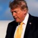 Trump është brun? Fotot që po bëjnë xhiron e rrjetit, presidenti amerikan shfaqet publikisht me look-un e ri