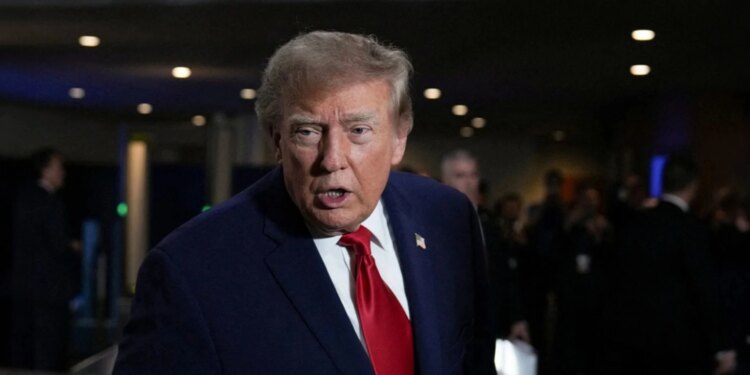 Trump konfirmon takim tre-orësh mes delegacionit amerikan dhe iranian; ishte një bisedë shumë e mirë