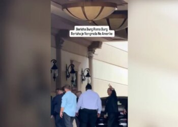 VIDEO/ Berisha n'burg, protestë edhe jashtë Tiranës; kryedemokrati pritet me thirrje para takimit në New Jersey