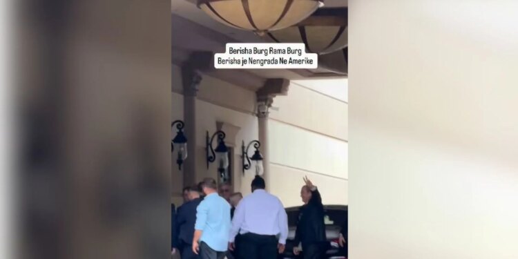 VIDEO/ Berisha n'burg, protestë edhe jashtë Tiranës; kryedemokrati pritet me thirrje para takimit në New Jersey