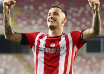 VIDEO: Rey Manaj protagonist, asist dhe gol në fitoren e Sivasspor në Ligën e Parë turke