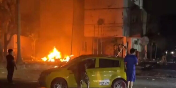 Video/ Tronditet sërish Kolumbia: sulm me bombë pranë një stacioni policie, një i vdekur dhe 11 të plagosur