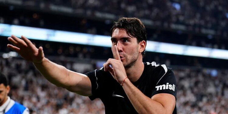 Vlahovic i bindur: Besiktas, zgjedhja më e mirë për karrierën time