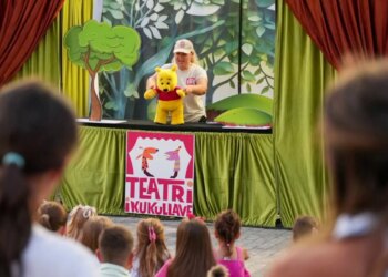 Winnie Pooh mbërrin në Tiranë — shfaqja e parë më 12 shtator; hapen regjistrimet për artin e kukullbërjes