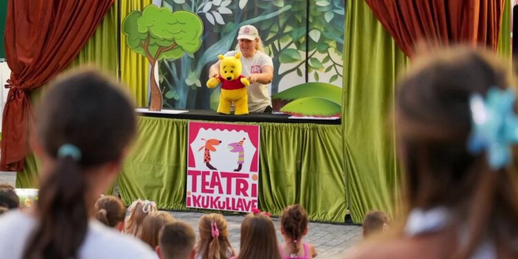 Winnie Pooh mbërrin në Tiranë — shfaqja e parë më 12 shtator; hapen regjistrimet për artin e kukullbërjes