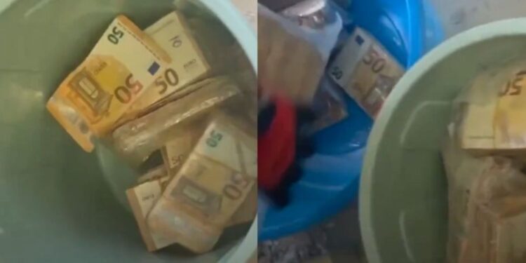 Zbulohet kasaforta e Camorra në Napoli, autoritetet gjejnë 3.2 milionë euro cash të fshehura në mure dhe pllaka