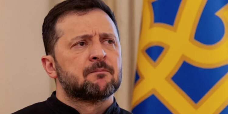 Zelensky paralajmëron: Qielli rus po bëhet i rrezikshëm, shmangni hapësirën ajrore të tyre