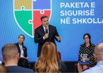 Zero tolerancë, vija e kuqe: Katër ministra bashkohen për sigurinë në shkolla, prezantojnë paketën, implementim në gjithë vendin