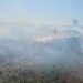 Zjarret në Fier/Durrës: rreth 100 efektivë të Forcave të Armatosura në terren, helikopter ndërhyn në Gjirin e Lalëzit