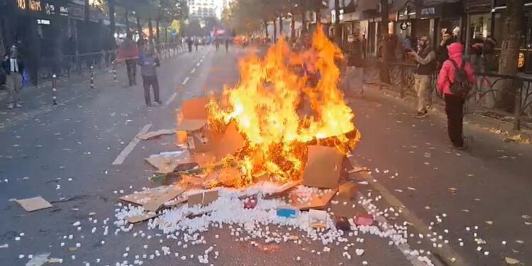 6 policë të plagosur gjatë protestës — Ministri Demo: Dhuna nuk justifikohet, ruani qetësinë
