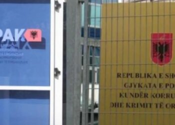 Akuzuar për vrasje dhe pjesë e grupit të Laert Haxhisë, Kristi Bixheku del nga burgu, iu zbritën vitet