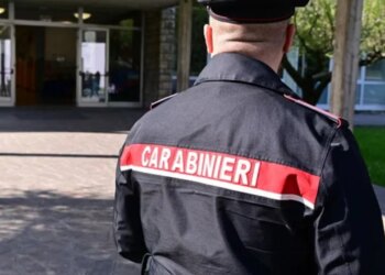 Alarm për bomba në shkollat italiane: rreth 50 godina evakuohen pas e-maileve anonime