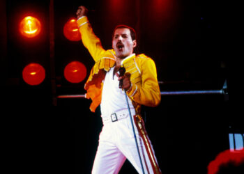 Ankand në Londër, bllok me dorëshkrimet e Freddie Mercury shitet për 277 mijë paund