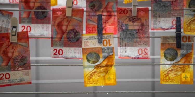 Bankë e fshehur: 110 mln euro në fatura të falsifikuara dhe pastrim parash, shkatërrohet grupi mafioz italo-shqiptar