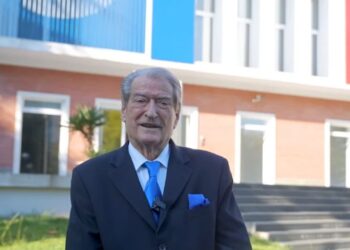Berisha: Të gjithë nesër para Universitetit, mos i lini rinjtë vetëm — Studentët u ngritën si feniksi nga hiri