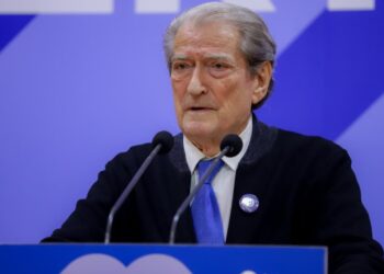 Berisha dënon dhunën ndaj studentëve dhe thërret për protestë: Nesër të gjithë në mbështetje të studentëve