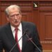 Berisha rikthehet në foltoren e Kuvendit dhe akuzon Xhaçkën për kontrabandë me të shoqin si ministre e Mbrojtjes