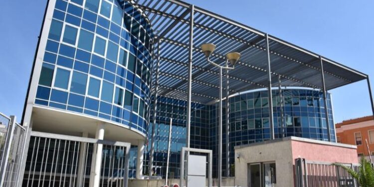 Bie bojkoti në GJKKO, Apeli Administrativ pezullon vendimin Dhomës së Avokatisë, pranon padinë Shoqatës së Avokatëve Antikorrupsion