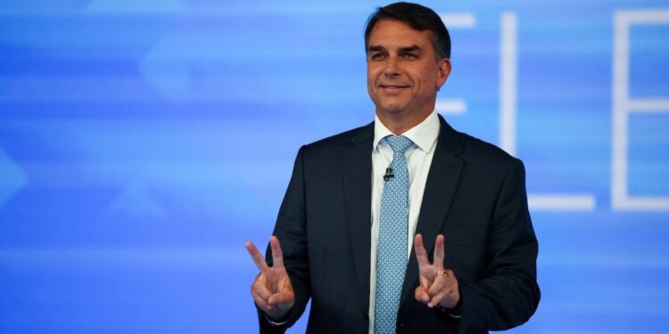 Brazili, sot në zgjedhje presidenciale: sondazhet favorizojnë Flavio Bolsonaron 51% ndaj Lulës 49%