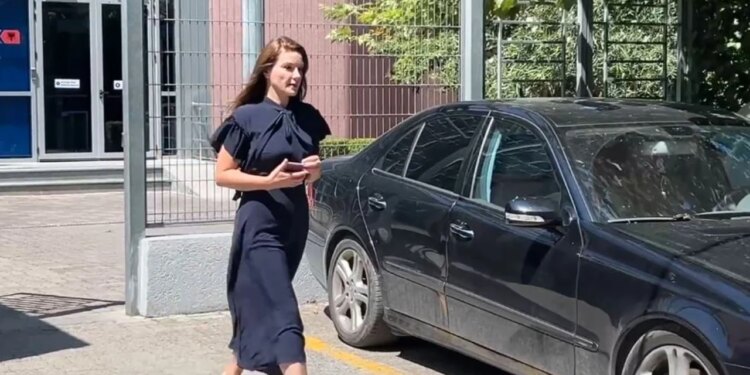 Caktohet data në Kushtetuese për gjyqin e Ajola Xoxës, bashkëshortes kryebashkiakut të Tiranës