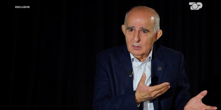 Çfarë ndan e bashkon protestat studentore? Ish-pedagogu Demeti: Pse pranuam Ramiz Alinë dhe pse refuzohet dialogu me Ramën