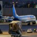 Detaje të reja për sulmin Flydubai: Piloti ishte larguar nga Oman Air për pikëpamje ekstremiste ndaj Al Kaedës