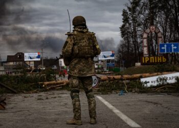 Dimri rus në Ukrainë: Doktrina e re e Putinit zhvendos luftën në qytete e infrastrukturë; Zelensky godet rafineritë