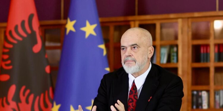 Diskutojmë ç’të bëj më mirë, zgjidhni vendin/kohën / Rama: Hapim dritare digjitale për dialog për ata me frikë