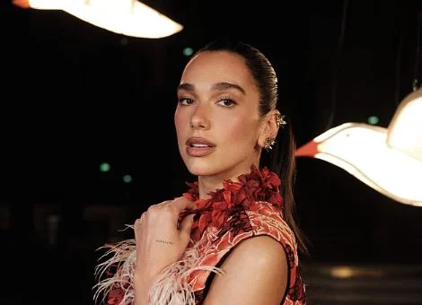 Dua Lipa fiton betejën ndaj falsifikuesit në Hong Kong, mbron emrin dhe markën e saj