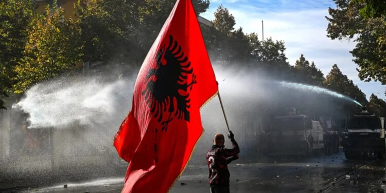 Dy kongresmenë republikanë i kërkojnë Marco Rubios kufizime vizash ndaj zyrtarëve shqiptarë të përfshirë në korrupsion