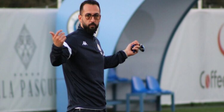 E kryer/ Glen Daja merr drejtimin e ekipit pretendent për Superioren, rasti unik i përballjes me babain