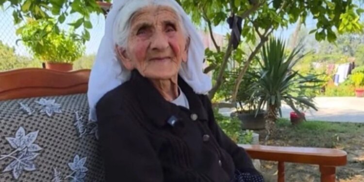 E njohur si gruaja më e vjetër në botë, Qeveria i jep pension të posaçëm 117-vjeçares shqiptare