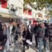 Edhe Vlora i bashkohet protestës, studentët bojkotojnë mësimin dhe nisin marshimin nëpër qytet