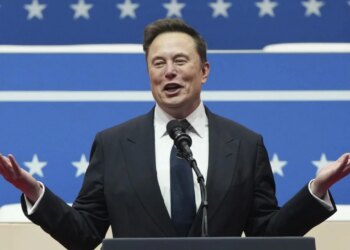 Elon Musk rikthehet trilioner, pasuria e tij rritet me 65 miliardë dollarë në një ditë