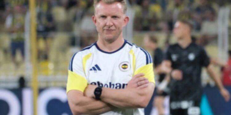 Fenerbahçe në duart e ish legjendës së Liverpool — kush është trajneri i ri i Muriqit