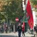 Fillon tensioni në Tiranë: protestues hedhin gurë ndaj policisë, efektivët përgjigjen me gaz lotsjellës