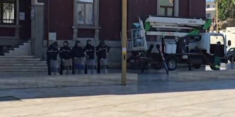 Gjykata e Durrësit lë të lirë dy të miturit të arrestuar dje gjatë protestës