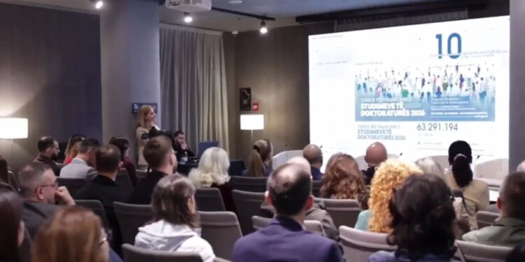 Hapen aplikimet për Programin e Financimit të Doktoraturave për mbështetje të kërkimit shkencor